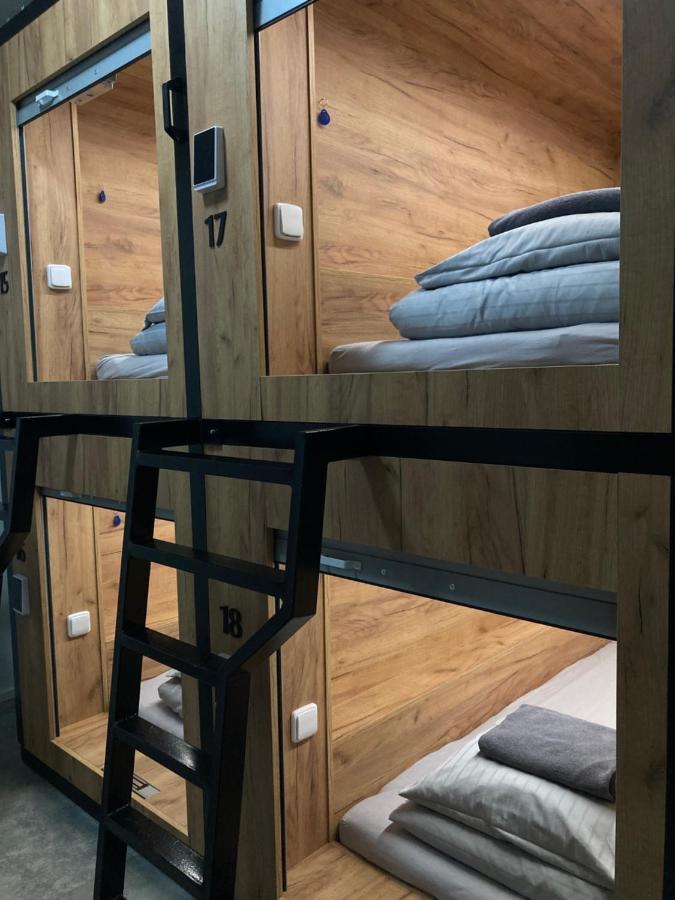 Capsule Hostel Zizkov Tower