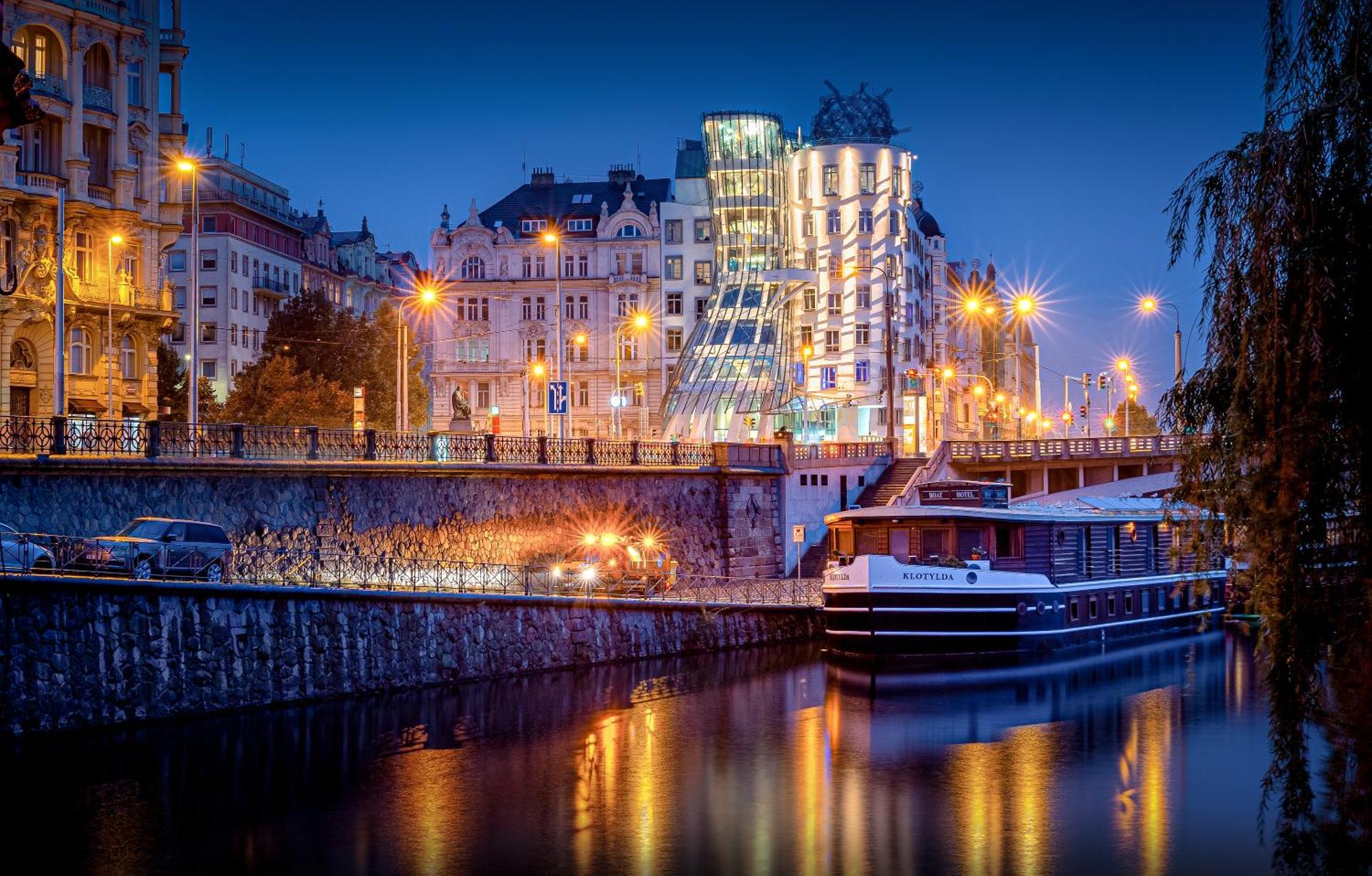 Dancing House Hotel - Tancici Dum
