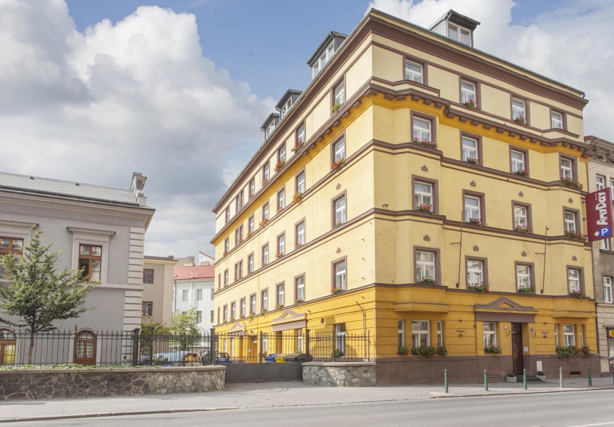 Anyday Apartments